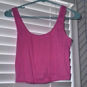 pink tank top